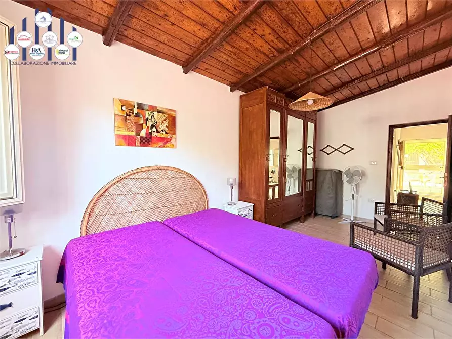 Immagine 14 di Villa in vendita  in STRADA OGNINA a Siracusa