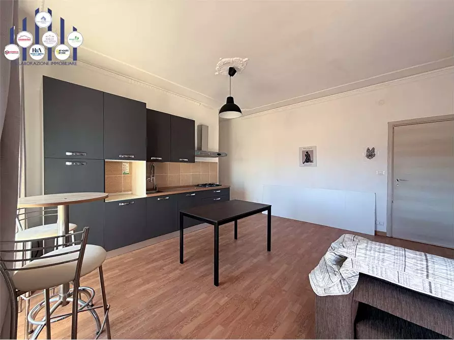 Immagine 4 di Appartamento in vendita  in VIA AVOLA a Siracusa