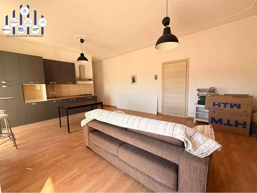 Immagine 5 di Appartamento in vendita  in VIA AVOLA a Siracusa