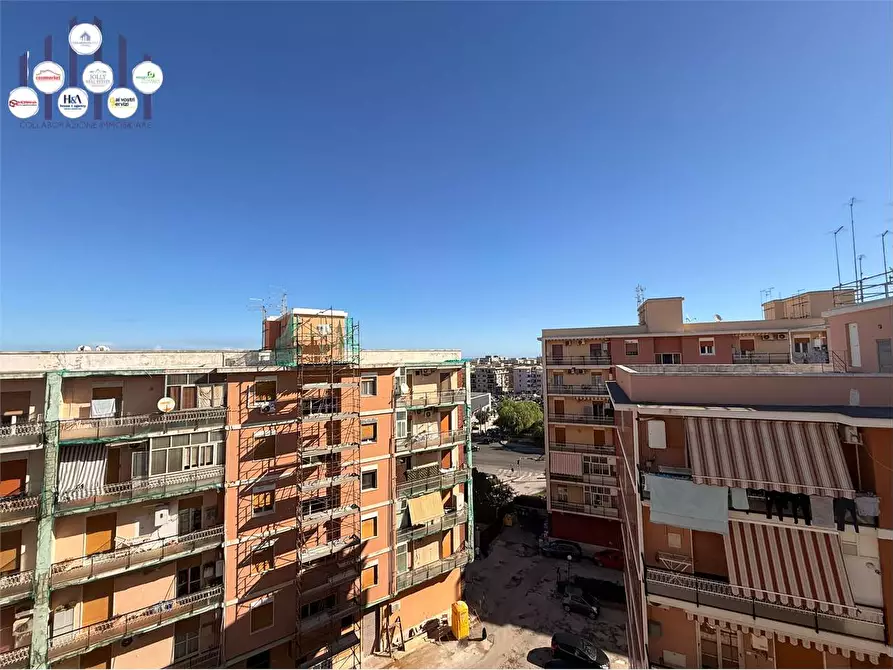 Immagine 11 di Appartamento in vendita  in VIA AVOLA a Siracusa