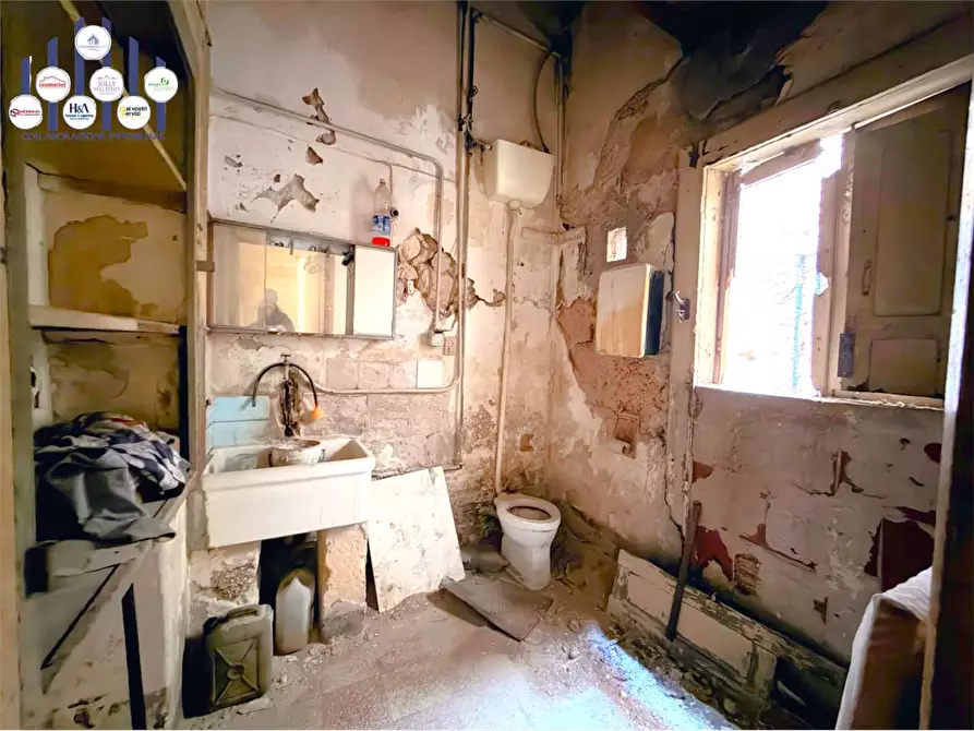 Immagine 12 di Bilocale in vendita  in VIA RAGUSA a Siracusa