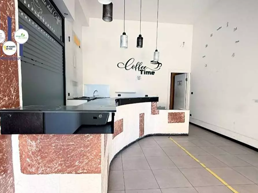 Immagine 6 di Negozio in vendita  in Via Filisto  a Siracusa