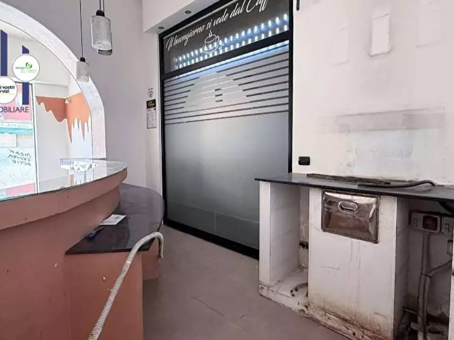 Immagine 10 di Negozio in vendita  in Via Filisto  a Siracusa