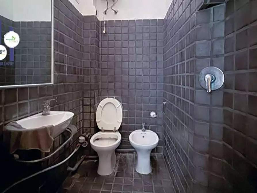 Immagine 13 di Negozio in vendita  in Via Filisto  a Siracusa