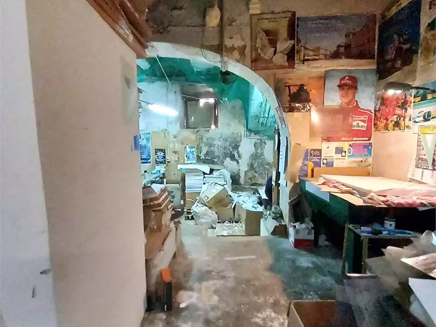 Immagine 5 di Negozio in vendita  a Siracusa