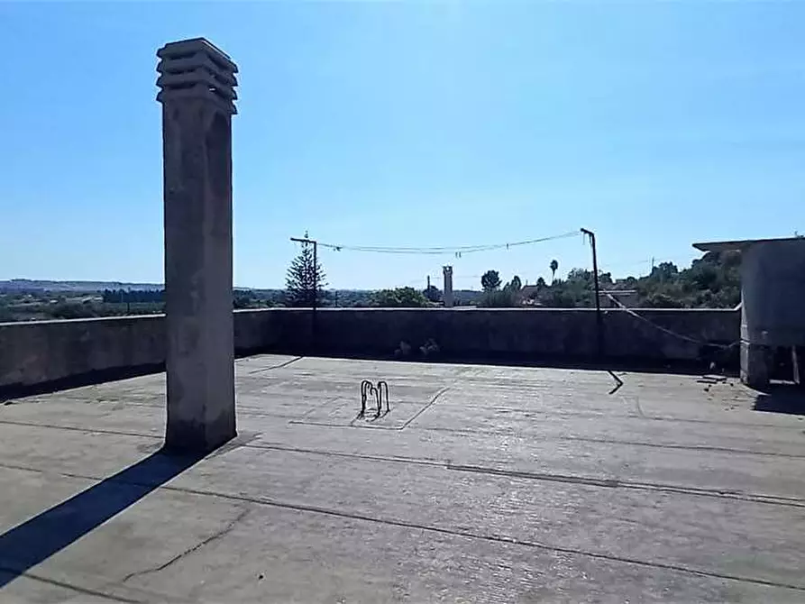 Immagine 3 di Villa in vendita  a Siracusa