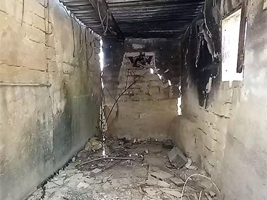 Immagine 4 di Villa in vendita  a Siracusa