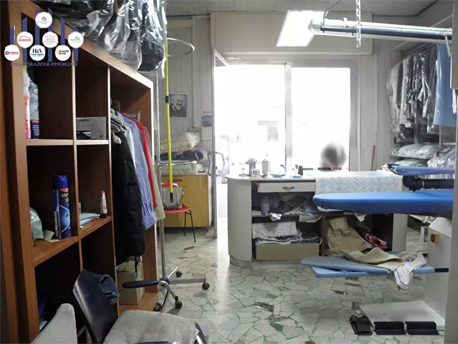 Immagine 7 di Negozio in vendita  a Siracusa