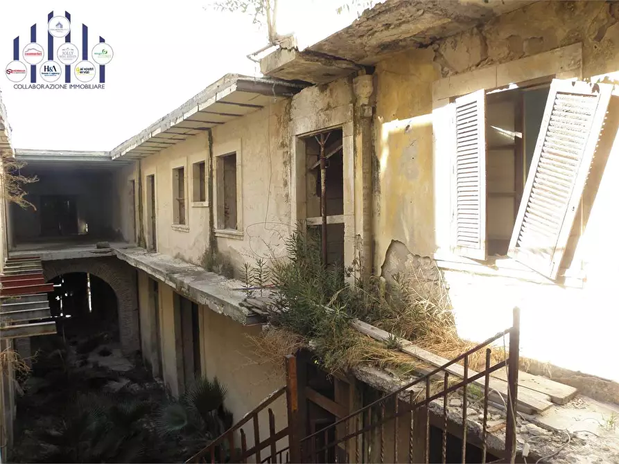 Immagine 3 di Stabile in vendita  in via Bengasi a Siracusa