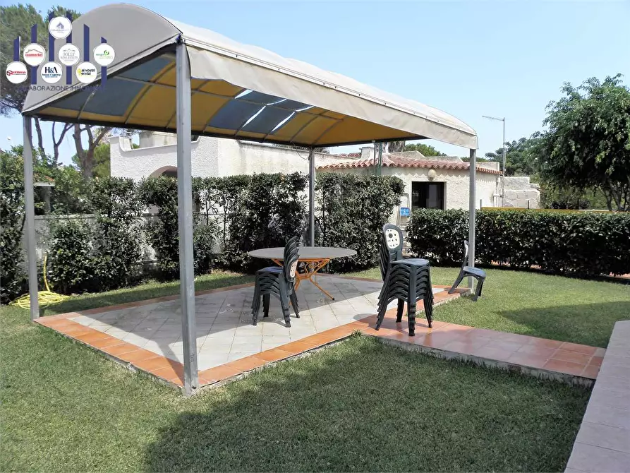 Immagine 13 di Villa in vendita  a Siracusa