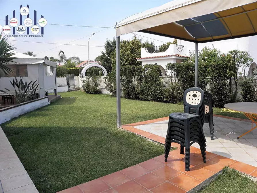 Immagine 14 di Villa in vendita  a Siracusa