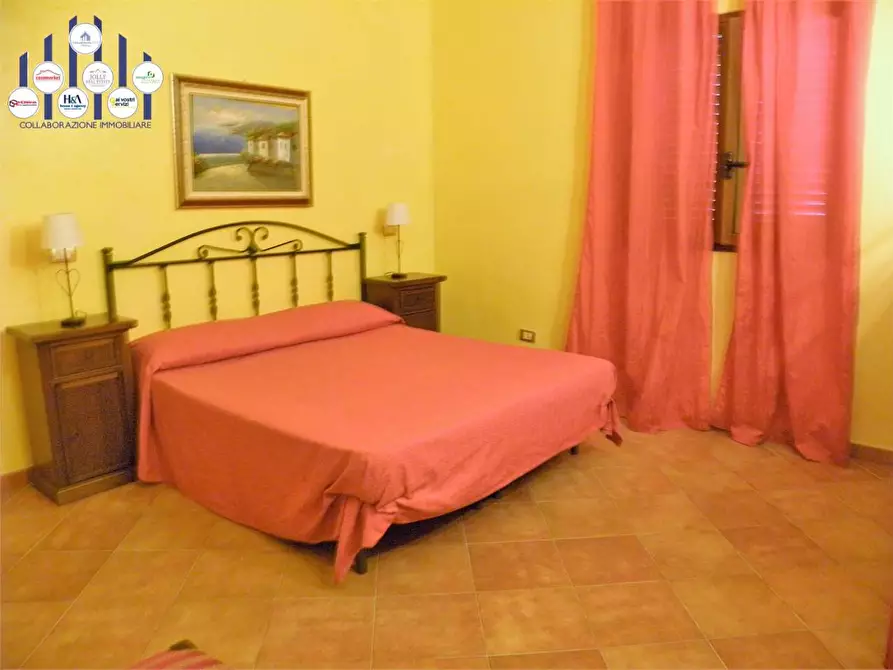 Immagine 21 di Villa in vendita  a Siracusa