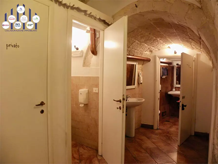 Immagine 5 di Negozio in vendita  a Siracusa