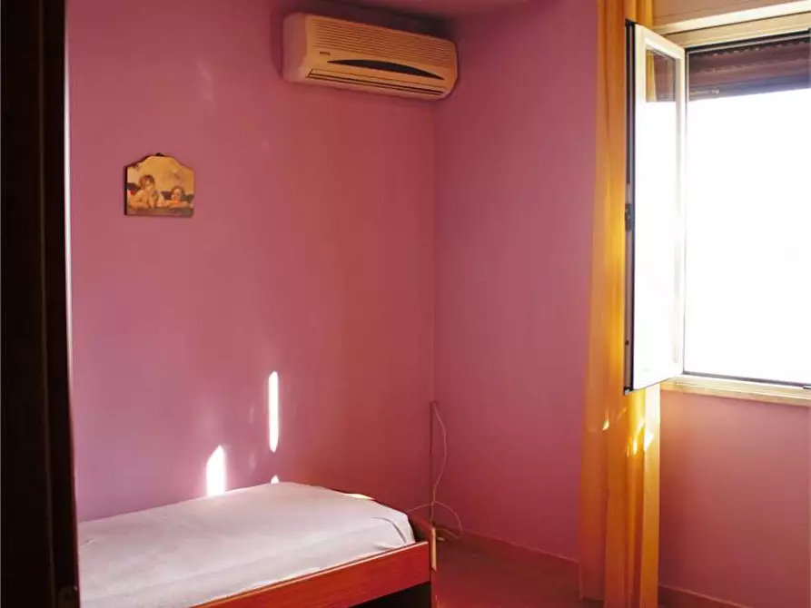 Immagine 9 di Trilocale in vendita  a Siracusa