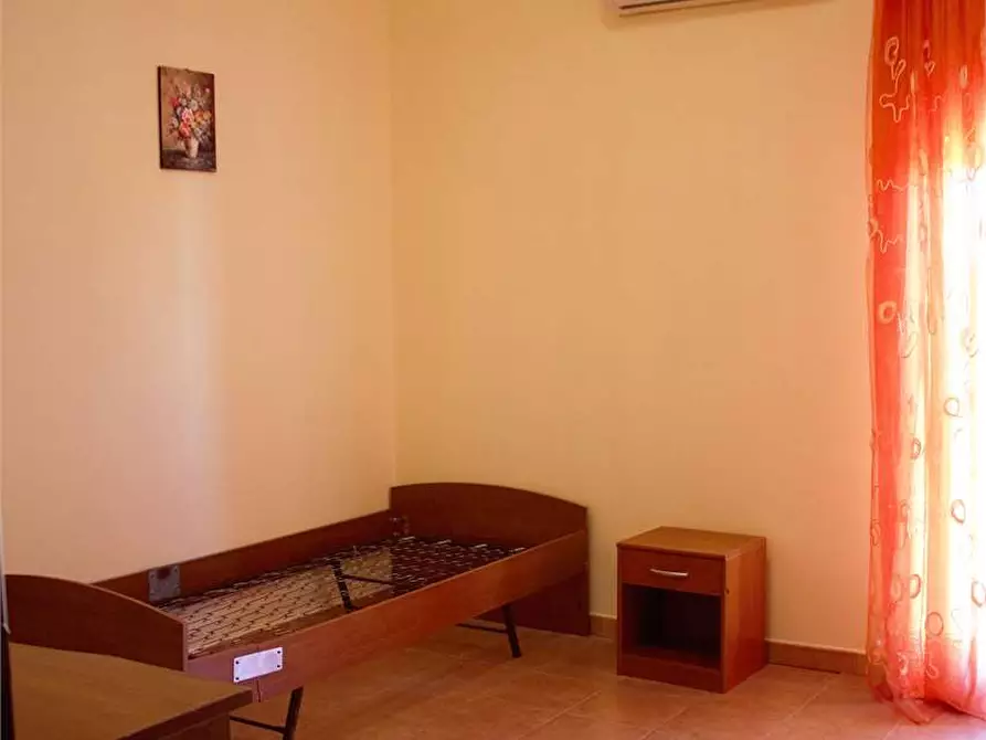 Immagine 10 di Trilocale in vendita  a Siracusa