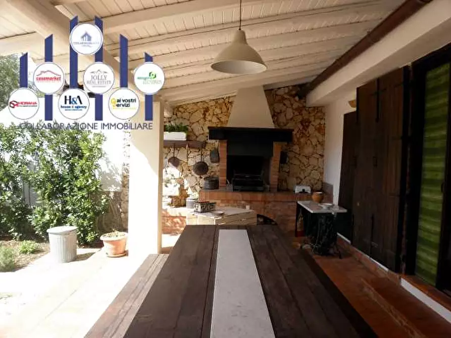 Immagine 19 di Villa in vendita  a Siracusa