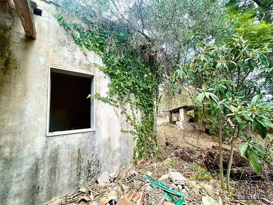 Immagine 12 di Rustico / casale in vendita  in Epipoli a Siracusa