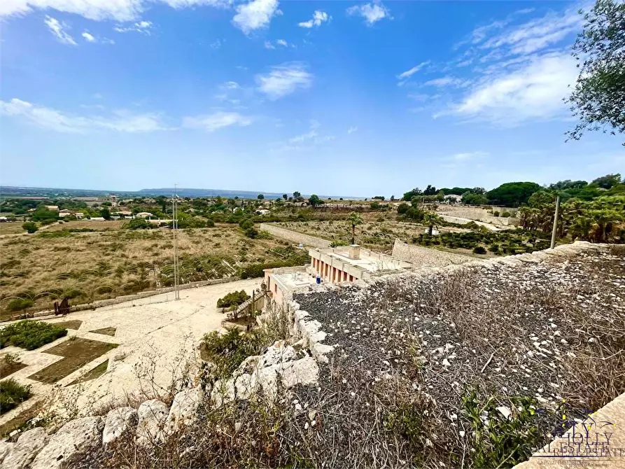 Immagine 16 di Rustico / casale in vendita  in Epipoli a Siracusa