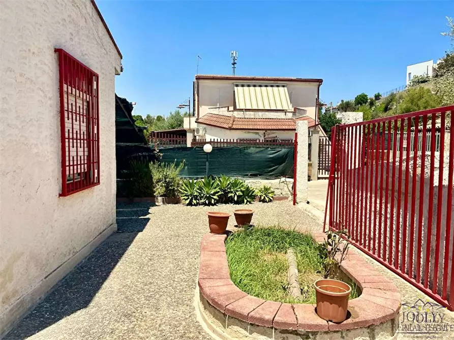 Immagine 5 di Villa in vendita  in SP59 8 a Noto