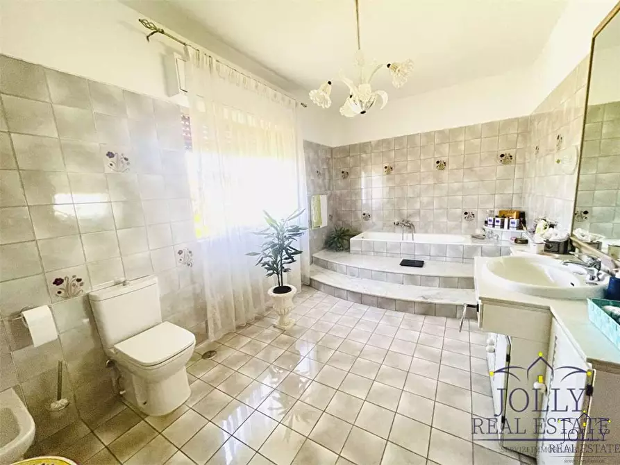 Immagine 5 di Villa in vendita  a Siracusa