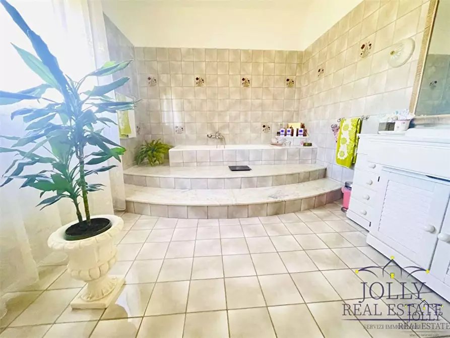 Immagine 6 di Villa in vendita  a Siracusa