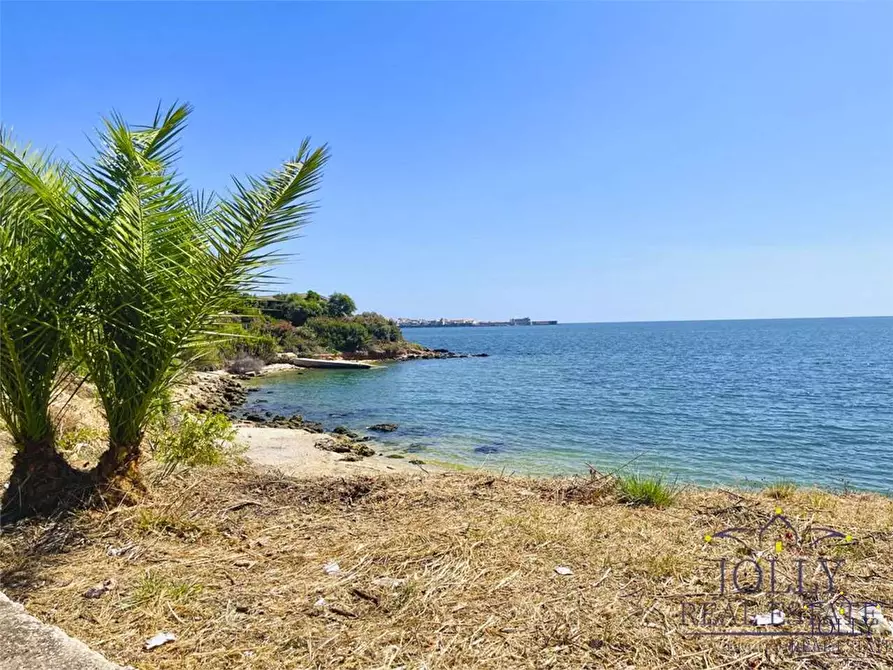 Immagine 8 di Villa in vendita  a Siracusa