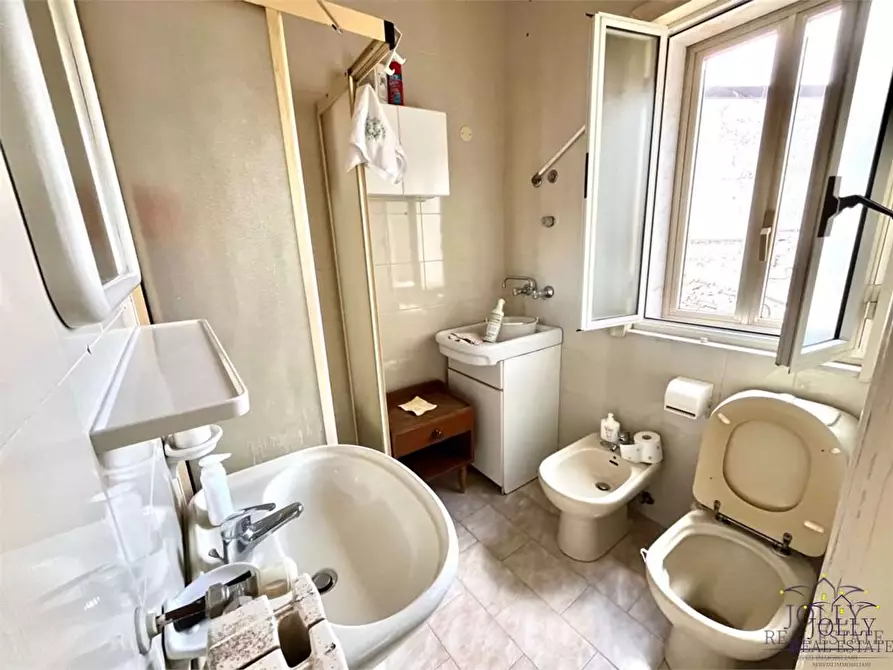 Immagine 12 di Stabile in vendita  in G. Iudica a Palazzolo Acreide