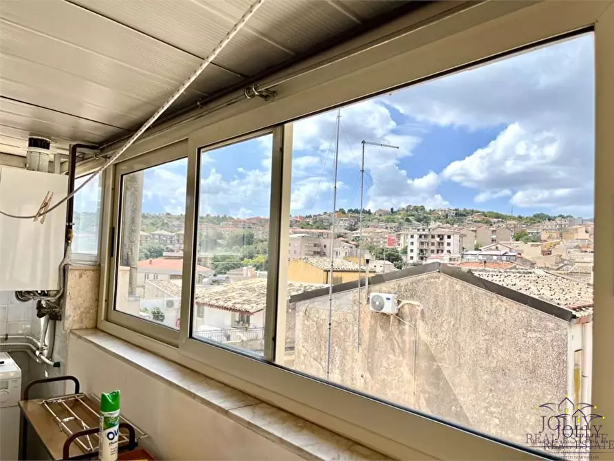 Immagine 35 di Stabile in vendita  in G. Iudica a Palazzolo Acreide