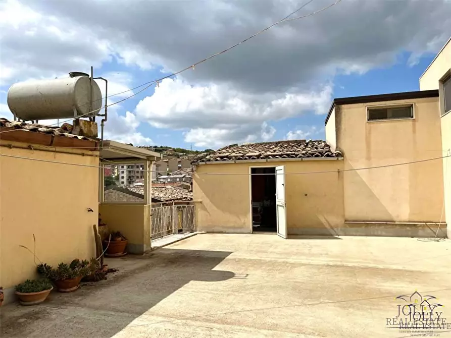 Immagine 43 di Stabile in vendita  in G. Iudica a Palazzolo Acreide