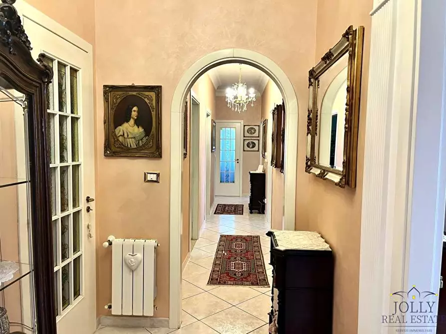 Immagine 9 di Appartamento in vendita  in via grottasanta a Siracusa