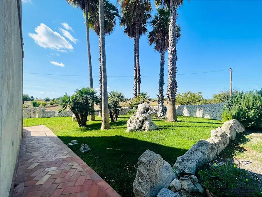 Immagine 4 di Rustico / casale in vendita  in SP 24 a Noto