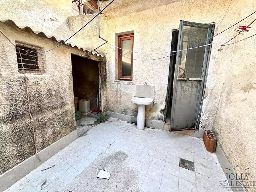 Immagine 14 di Appartamento in vendita  in via torino a Siracusa