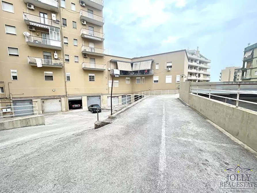 Immagine 10 di Garage in vendita  in Via Filisto  110 a Siracusa