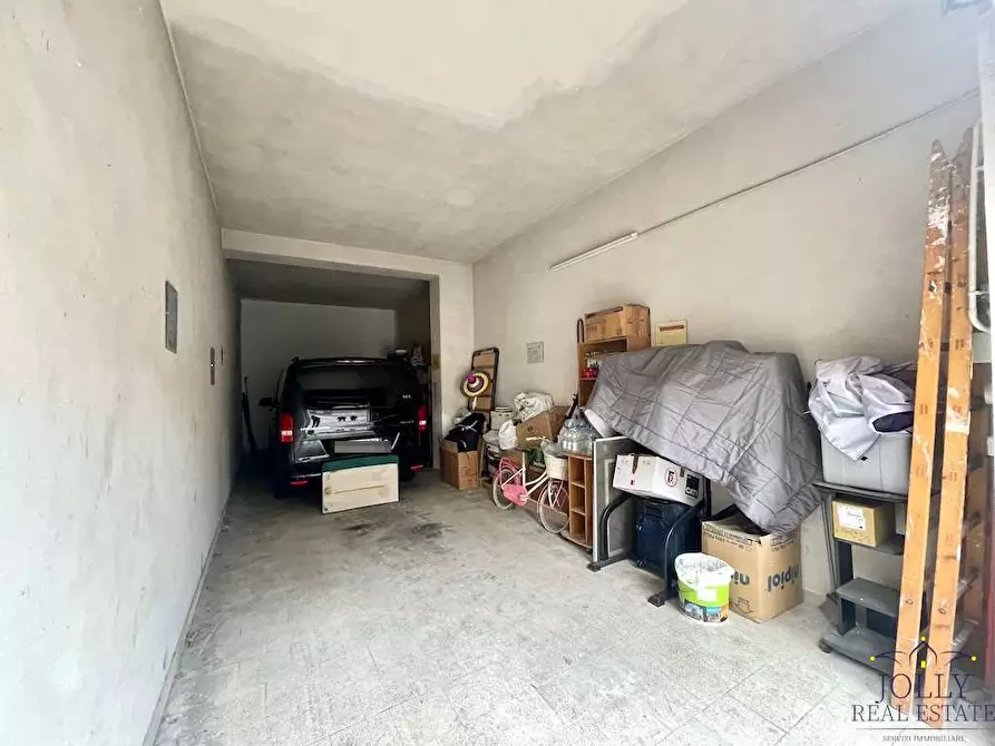 Immagine 12 di Garage in vendita  in Via Filisto  110 a Siracusa