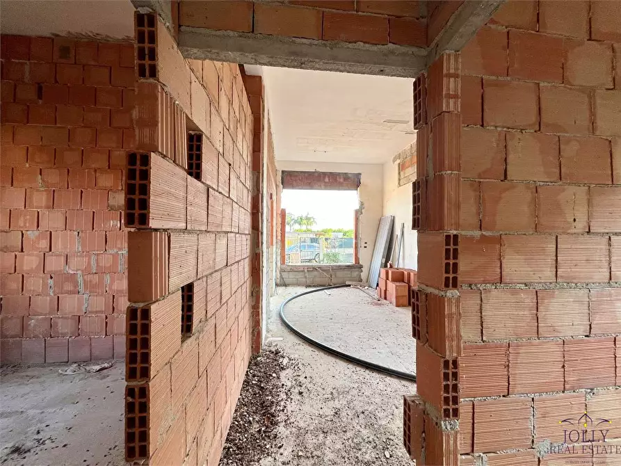 Immagine 10 di Villa in vendita  in via panarea a Siracusa