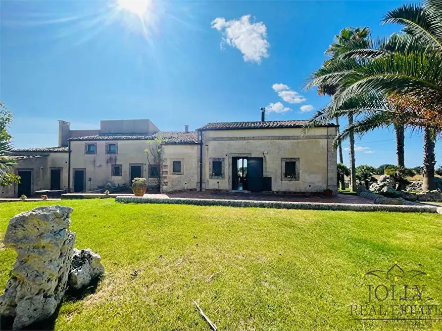 Immagine 12 di Rustico / casale in vendita  in SP 24 a Noto