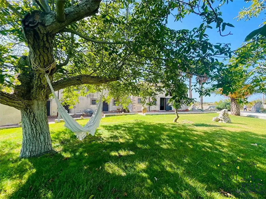 Immagine 13 di Rustico / casale in vendita  in SP 24 a Noto