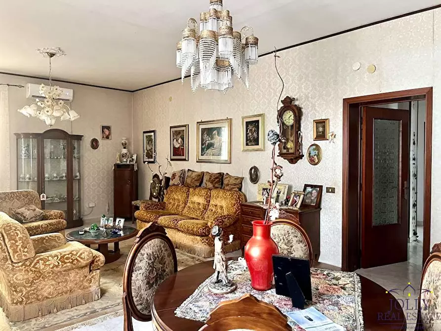 Immagine 16 di Villa in vendita  in Via Modica a Siracusa