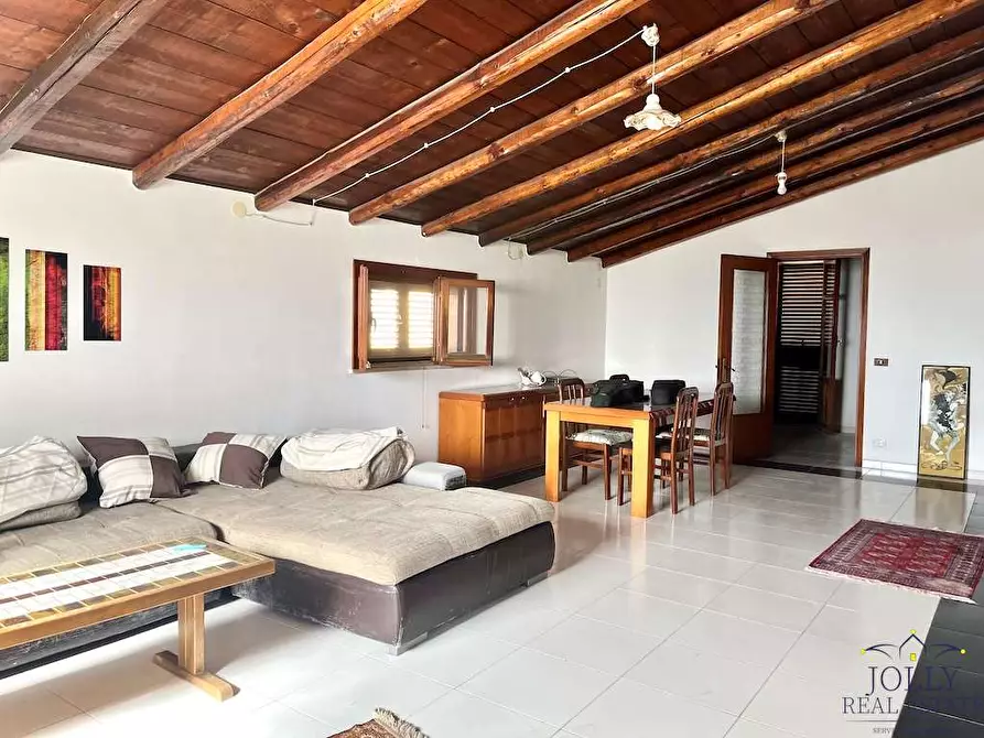 Immagine 29 di Villa in vendita  in Via Modica a Siracusa