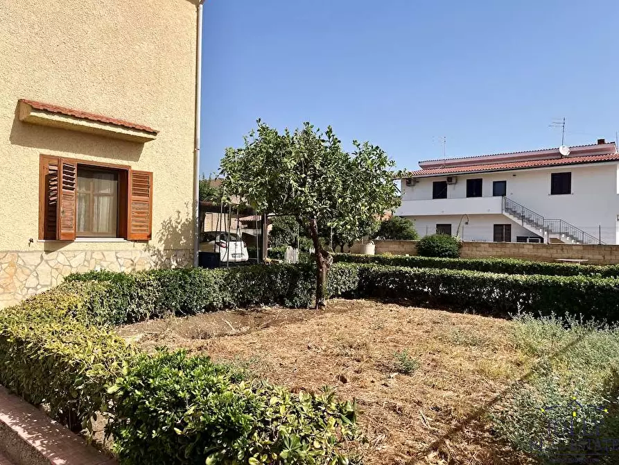 Immagine 47 di Villa in vendita  in Via Modica a Siracusa