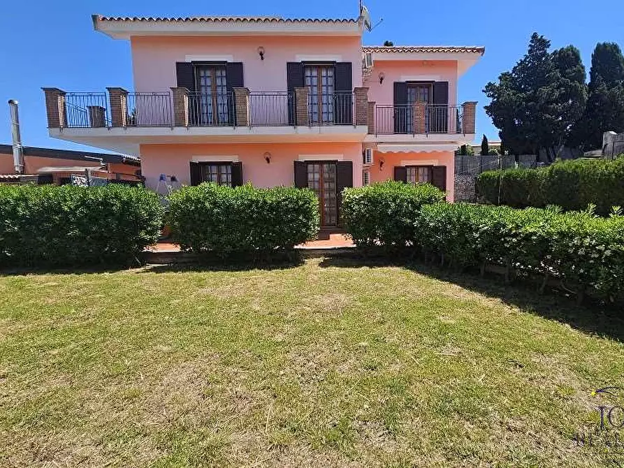 Immagine 1 di Villa in vendita  in Penisola Maddalena a Siracusa