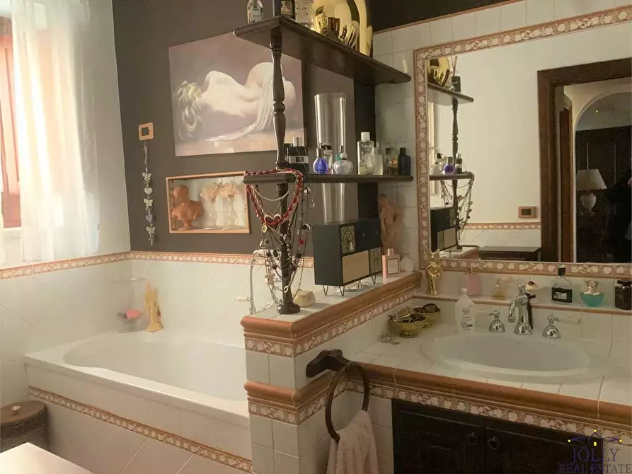 Immagine 8 di Appartamento in vendita  in Piazza Duomo a Siracusa