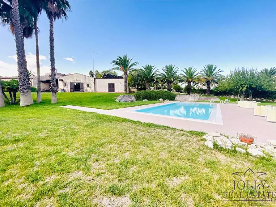 Immagine 67 di Rustico / casale in vendita  in SP 24 a Noto