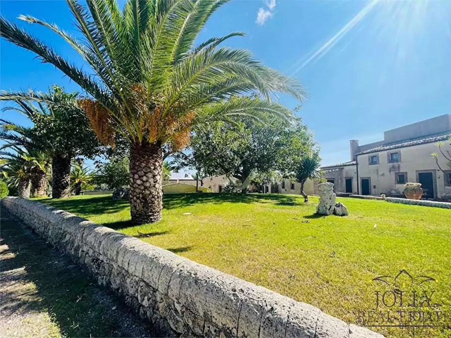 Immagine 76 di Rustico / casale in vendita  in SP 24 a Noto