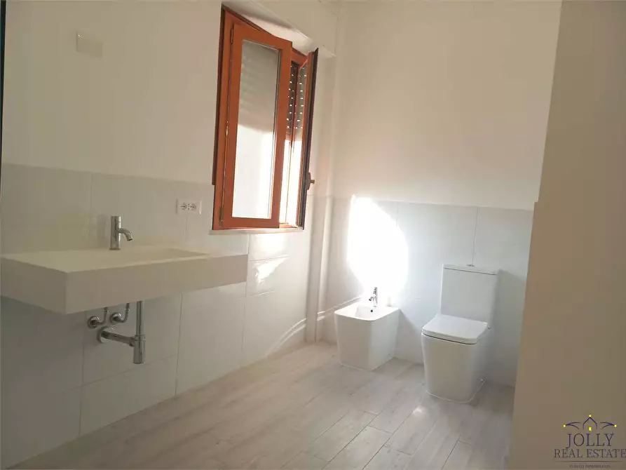 Immagine 14 di Appartamento in vendita  in Via Alcibiade a Siracusa