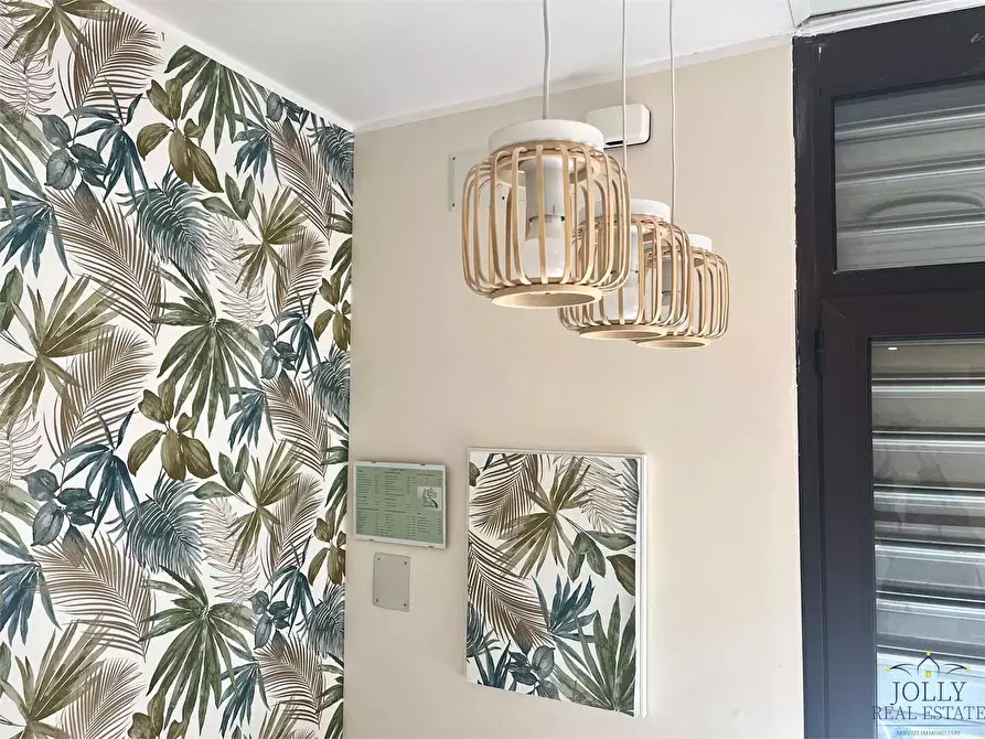 Immagine 1 di Negozio in vendita  in Via Lentini a Siracusa