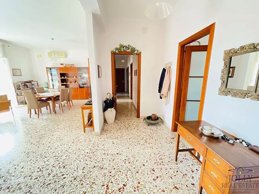 Immagine 2 di Appartamento in vendita  in Viale Tunisi a Siracusa