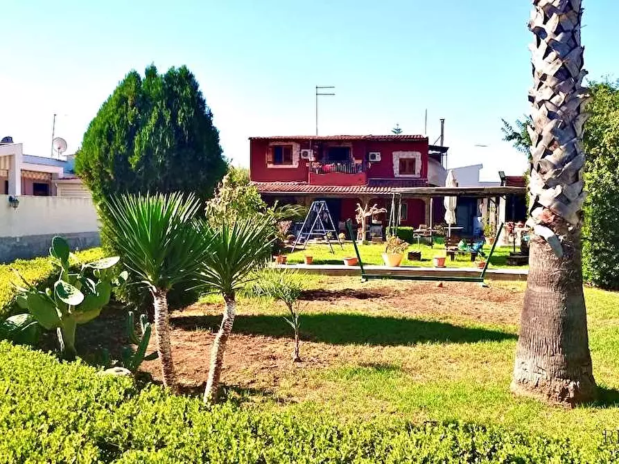 Immagine 1 di Casa bifamiliare in vendita  in Via Isole delle molucche a Siracusa