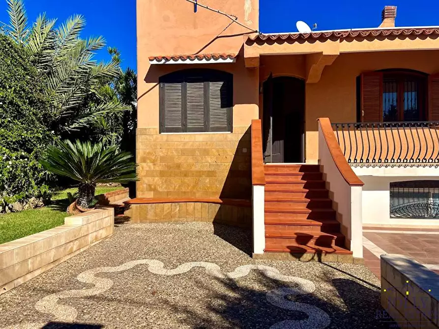 Immagine 3 di Villa in vendita  in via del castore a Siracusa