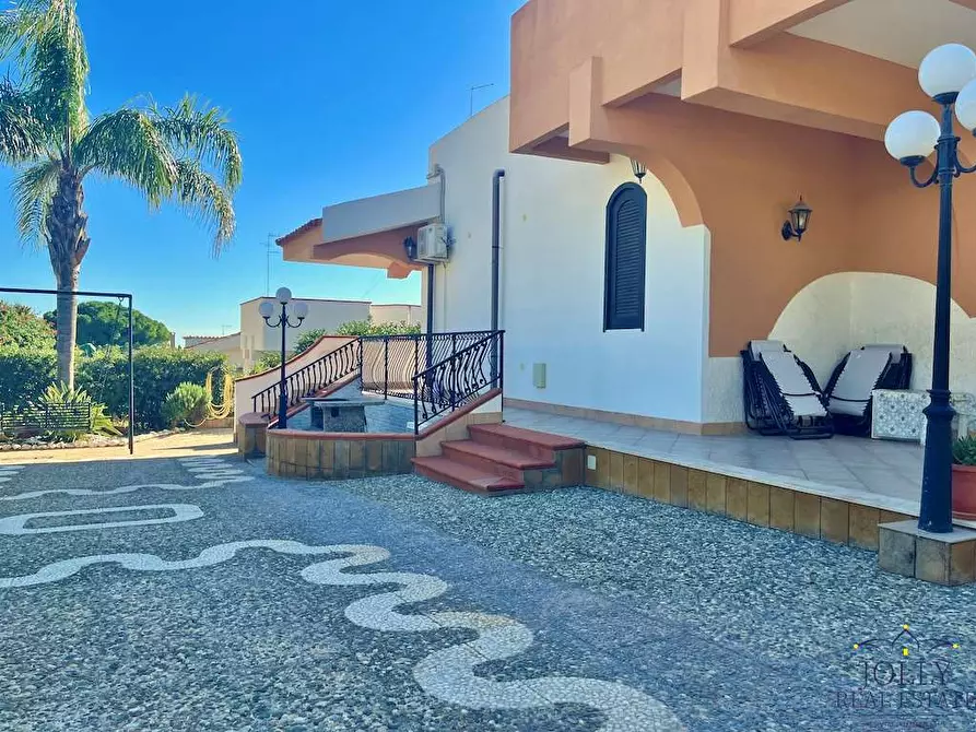 Immagine 35 di Villa in vendita  in via del castore a Siracusa